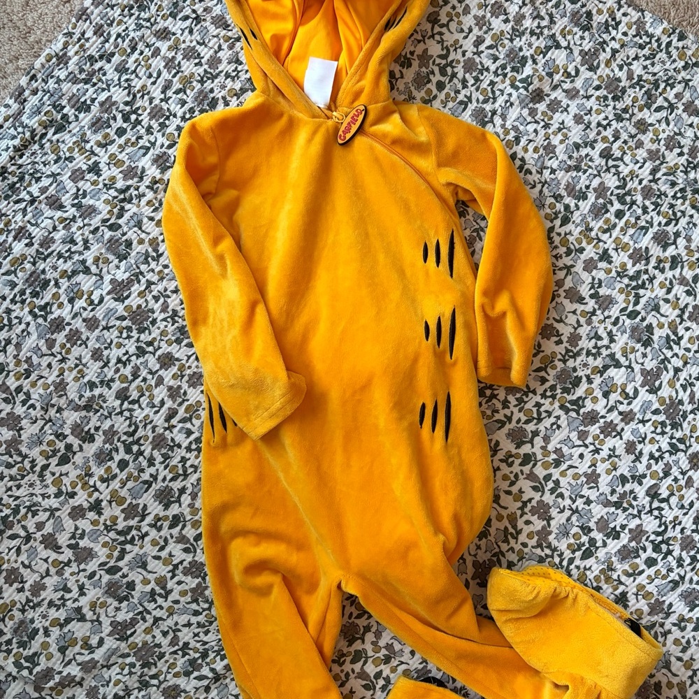 3-4T Garfield Costume